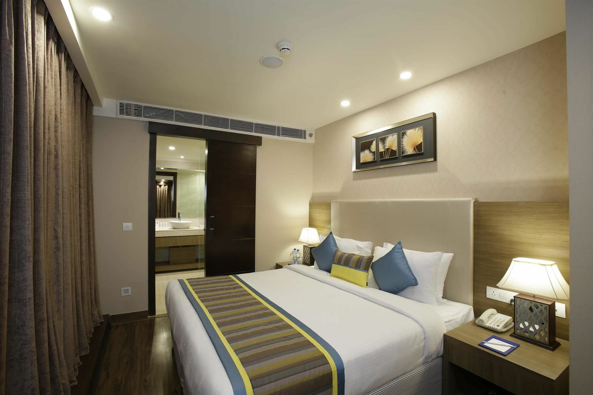 Golden Inde 4*